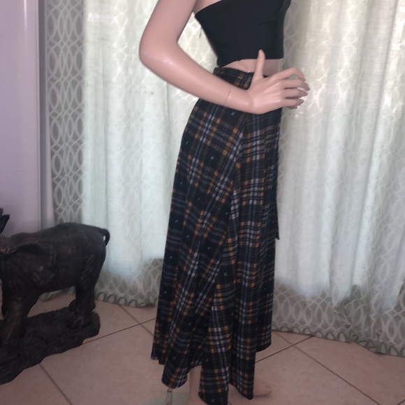 BLACK MUSTARD CHECKERED SKIRT - Picture 12 of 14